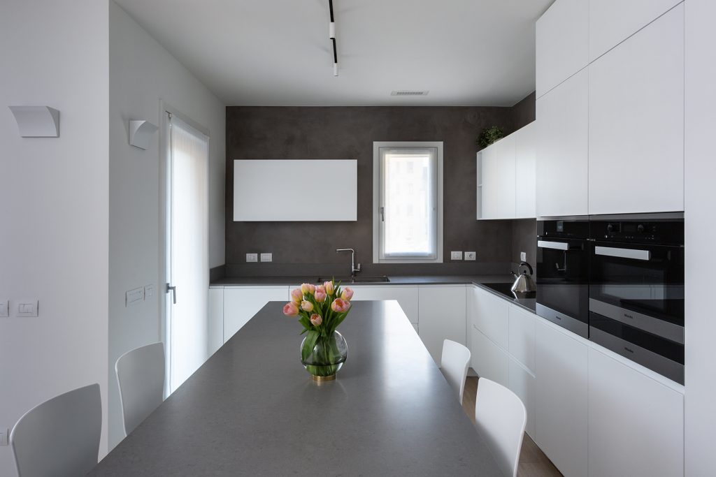 Casa di nuova costruzione a Milano_dettaglio cucina